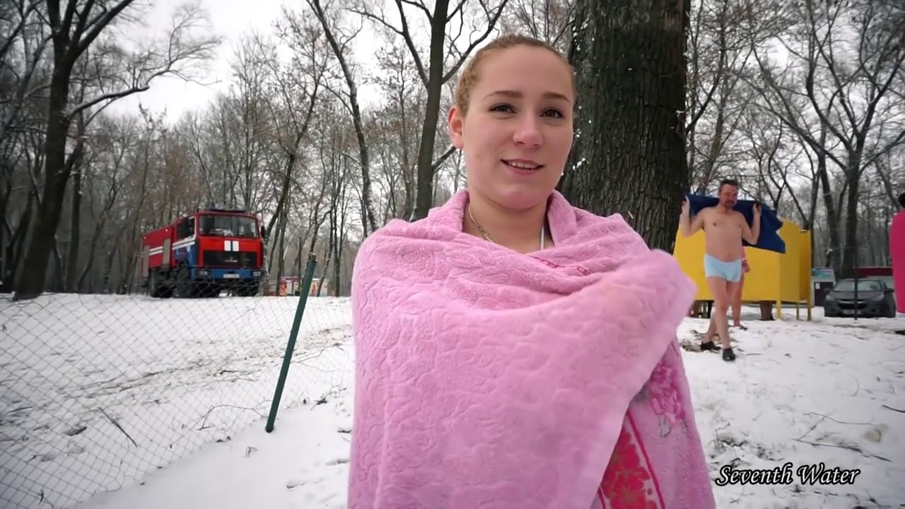#Купаниевпроруби 2018  На #крещение  #Купаниезимой  Гомель  #bathing in the river in winter 2018