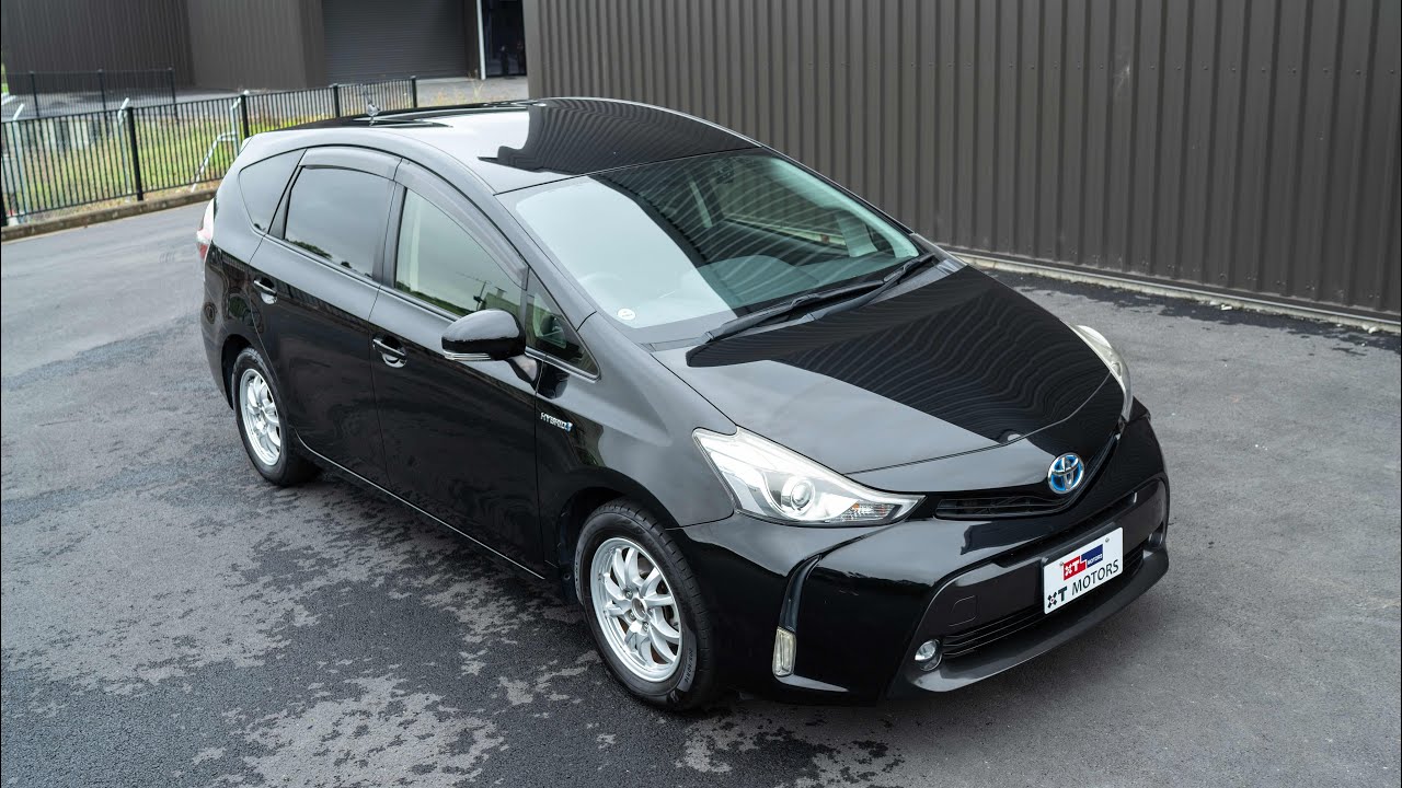 2015 Toyota Prius Alpha S Facelift 