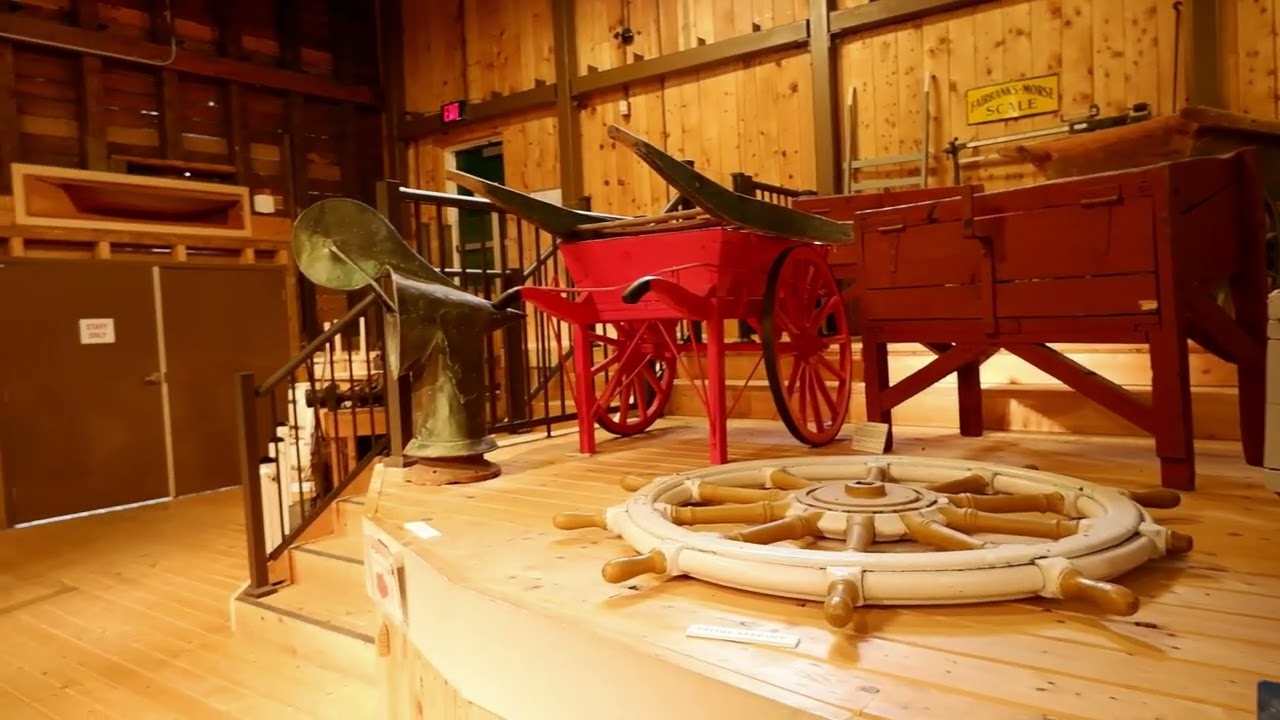 Lunenburg |A Journey Through History, Seafood, and Art | Captivating Nova Scotia Travel Experience