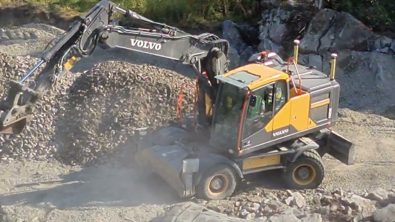 Kallion louhintatyömaa Mölymäen parkkipaikalla – Kuopio ‎‎28. ‎heinäkuuta ‎2021