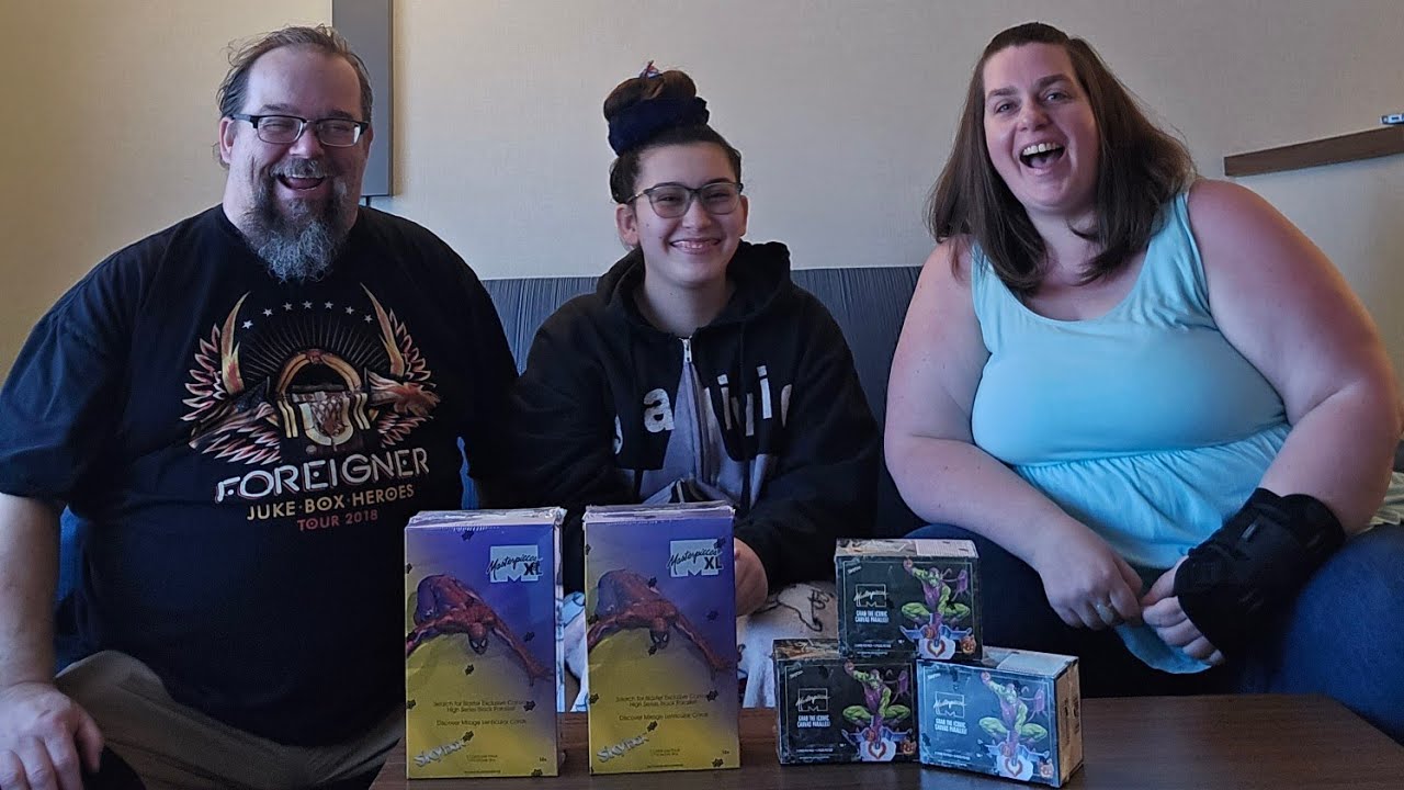 Marvel  Masterpieces XL Card Unboxing! Filmed with Old School Comic Cards! 