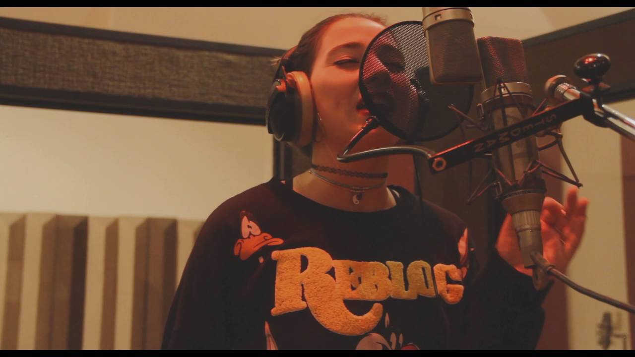 Rebeca Flores - Tu Infierno ft. El As! (Video Estudio)