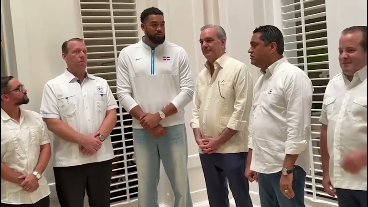 Presidente Abinader anuncia construcción de arena de baloncesto en Tamboril