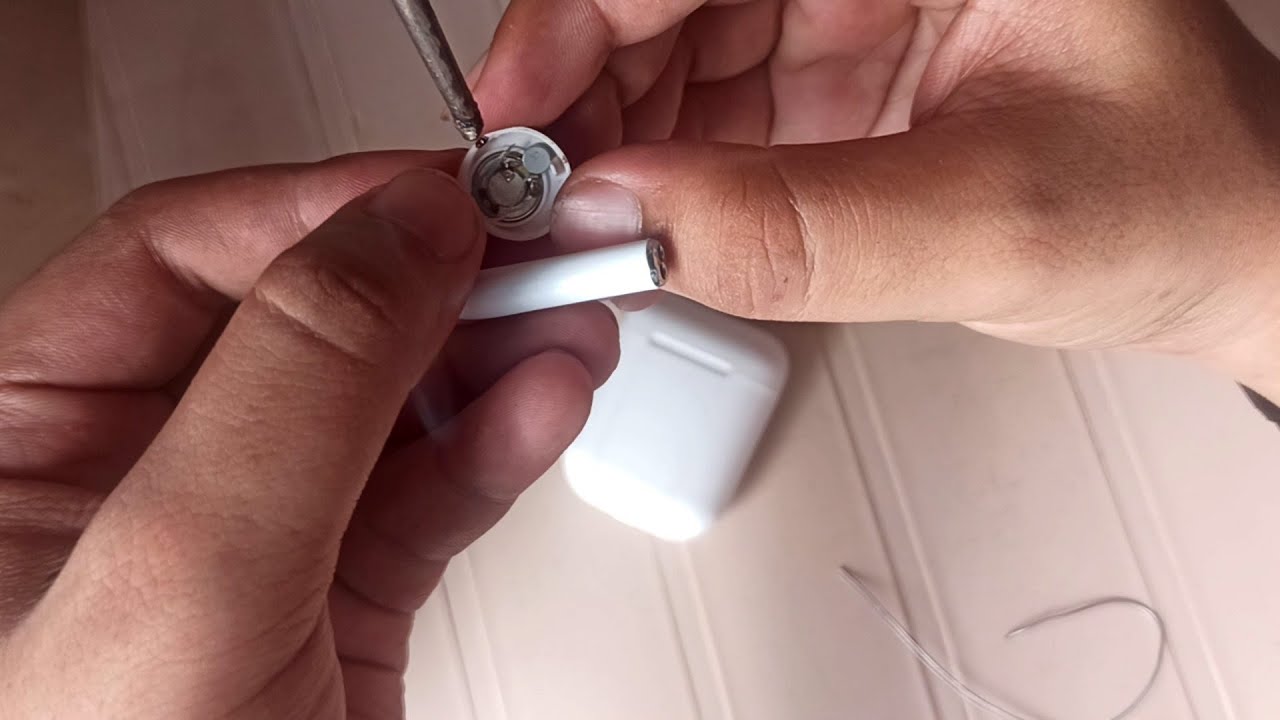 How to fix left/right airpod is not working or pairing | i12 TWS