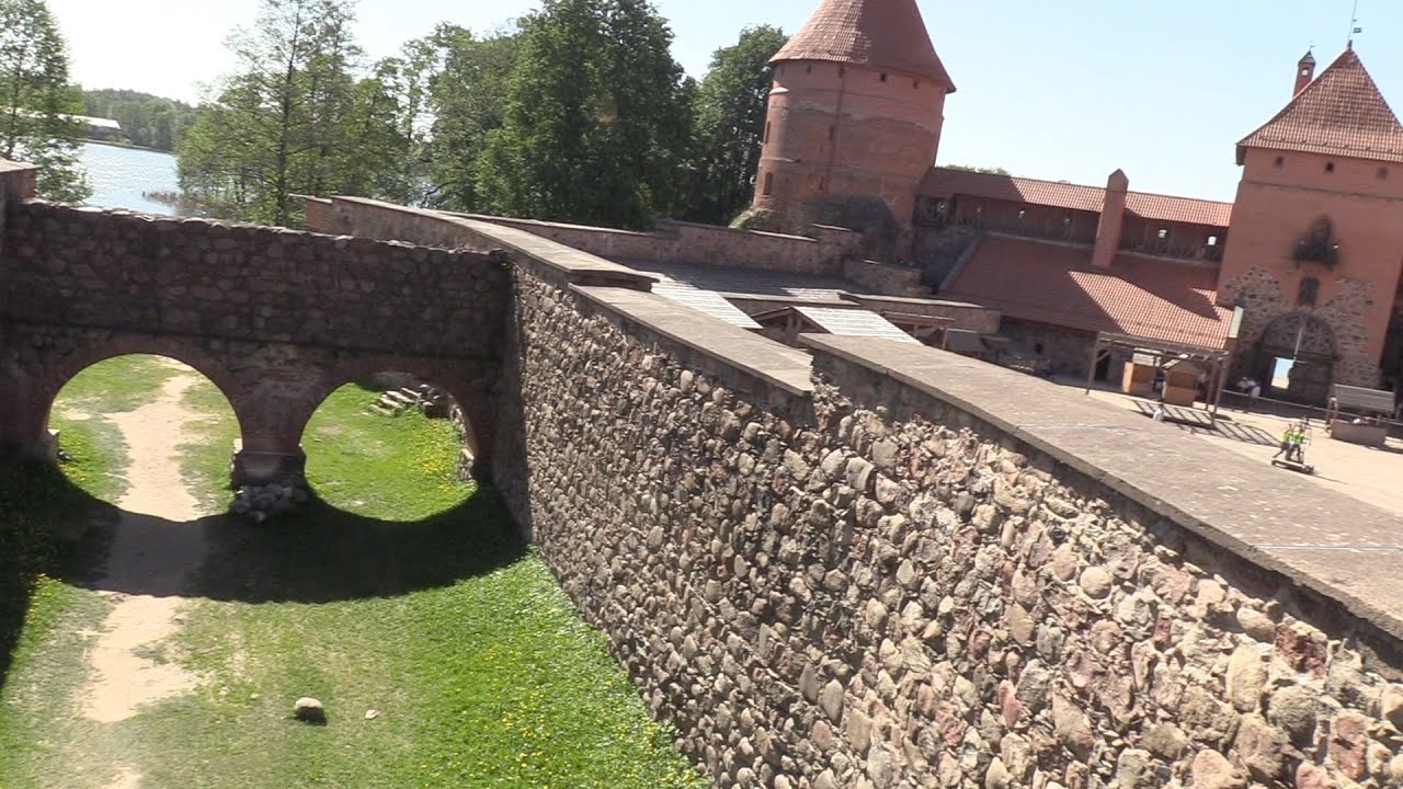 12 Lith: Trakai Fortress 2:   SD 480p