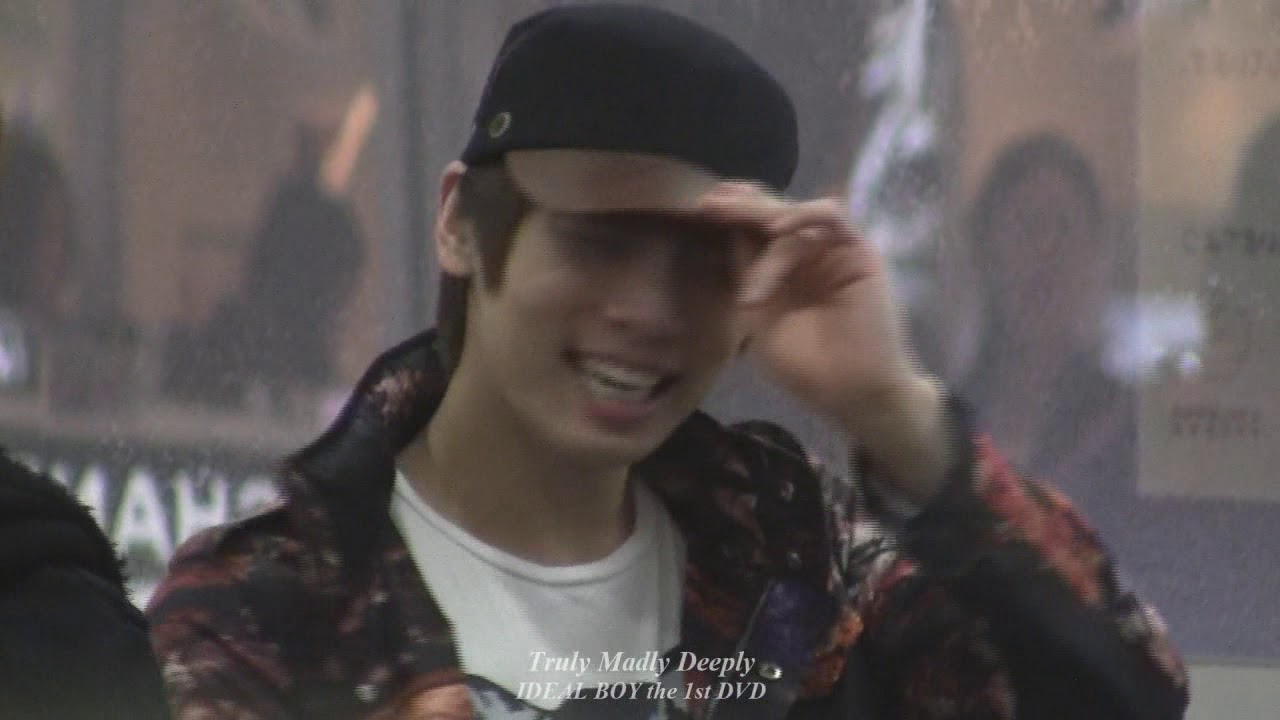 BLING DAY 01  walking on the cloud / JONGHYUN / [종현직캠]