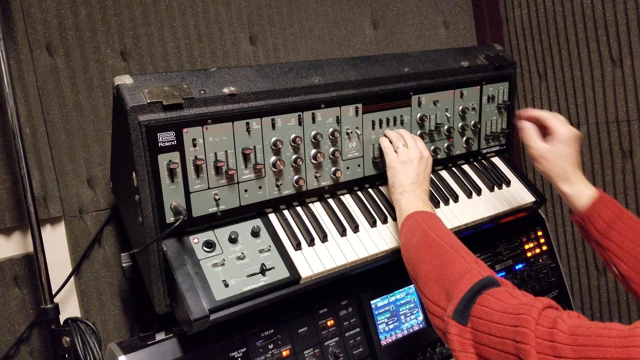 Roland SH-5 Vintage Analog Synthesizer from 1975 (2020 recording)