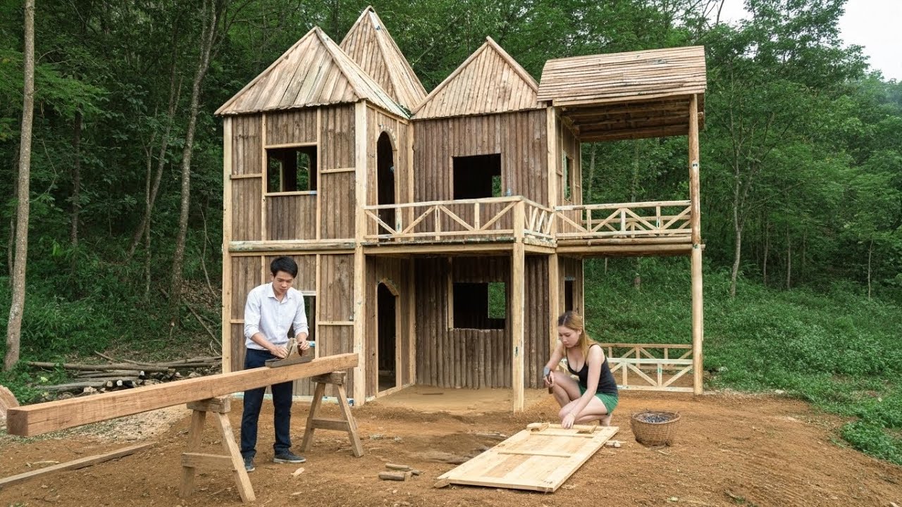 Leaving Corporate Life Behind: CEO Couple Builds a Home in Nature From Scratch
