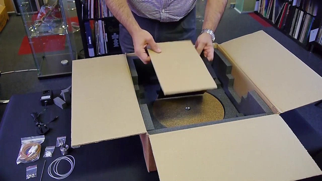 1  Unpacking The DG-1 Record Player | Vertere DG-1 Dynamic Groove Set-up Guide