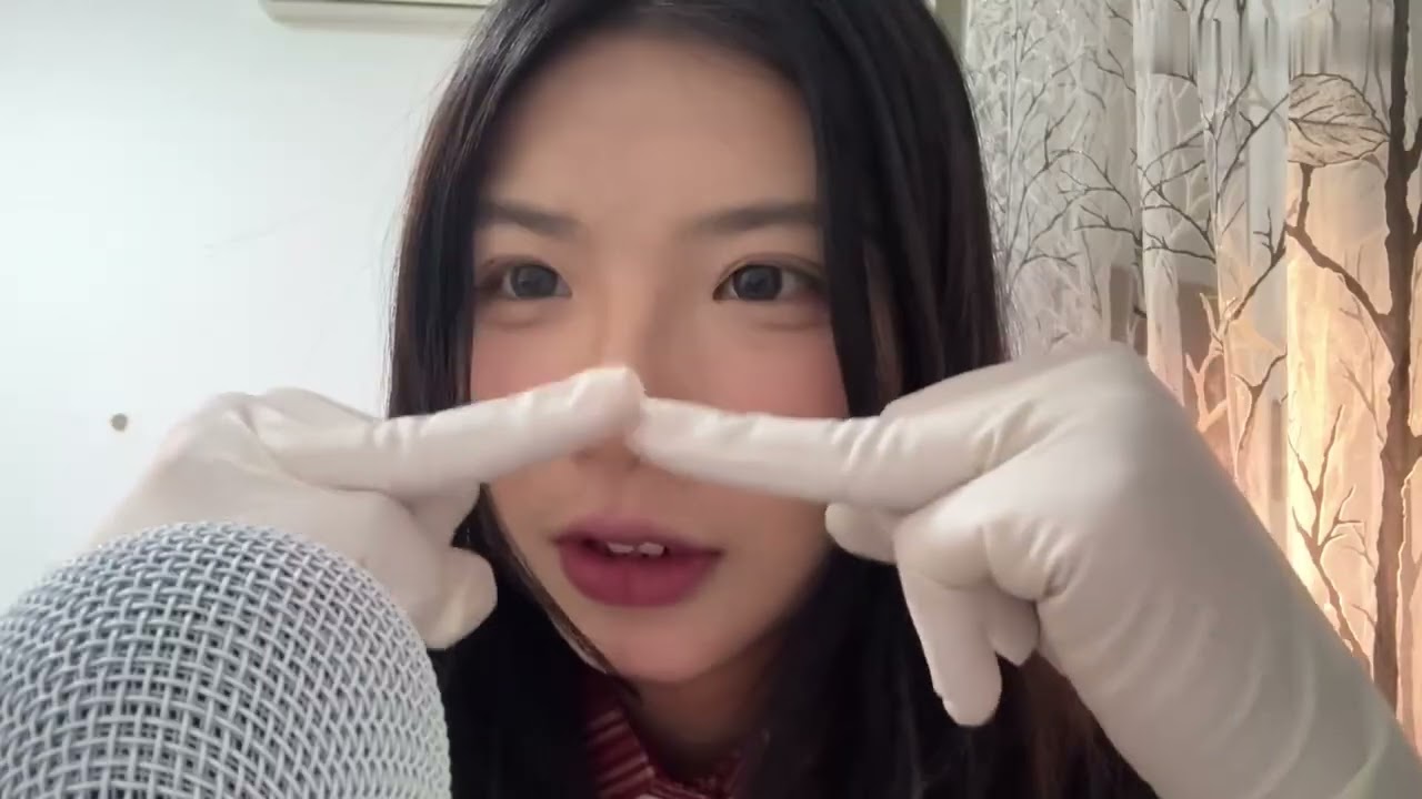 Glove ASMR