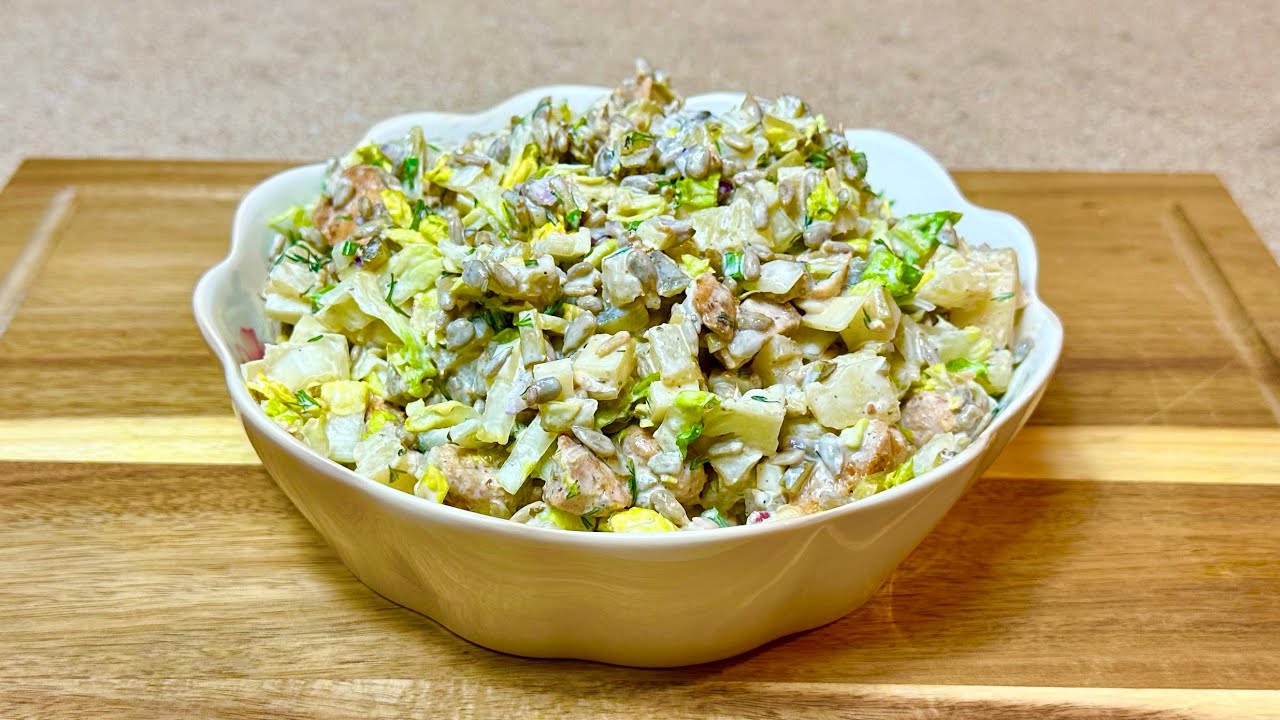 Zdecydowanie jedna z moich ulubionych sałatek.Świetnie sprawdza się na wszelkiego rodzaju imprezach.