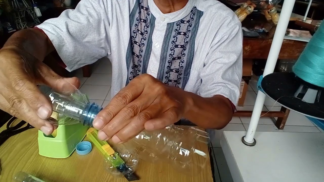 DAUR ULANG BOTOL PLASTIK JADI TEROMPET