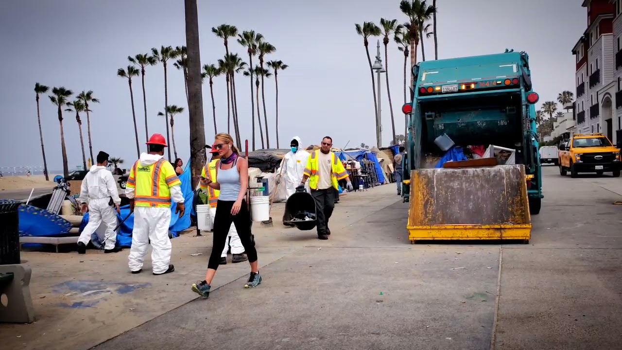 VENICE BEACH HOMELESS ENCAMPMENT CLEAN-UP