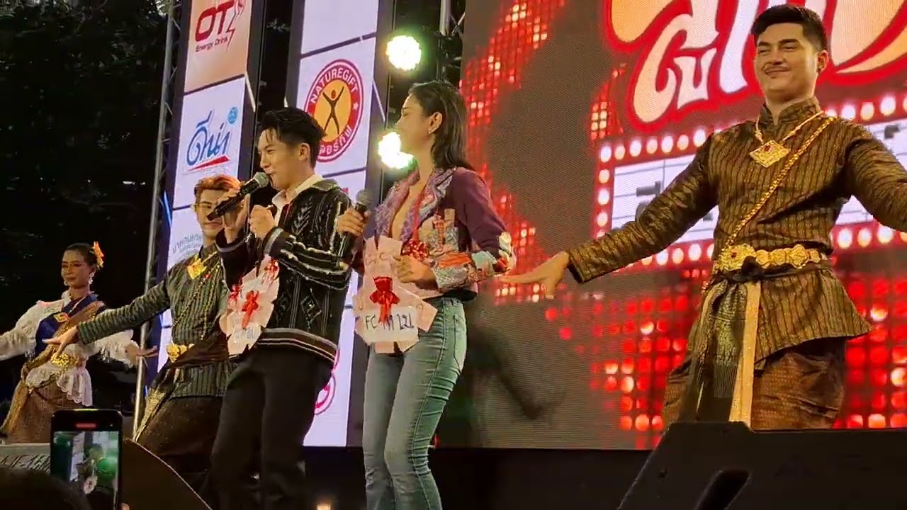 อ้อมกอดเขมราฐ - เต๋า ภูศิลป์&กีต้าร์ นิภาพร | คอนเสิร์ตลูกทุ่งสแควร์@อนุสาวรีย์ชัยฯ - 06.10.2567