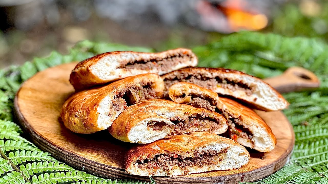 You’ve NEVER Seen Turkish Bread and Meat Cooked Like This!