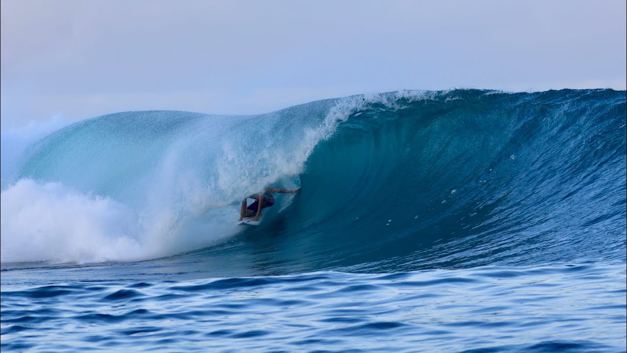 SURFING PERFECT A-FRAME | LAKEY PEAK INDONESIA, GLASSY MORNING (RAW POV)