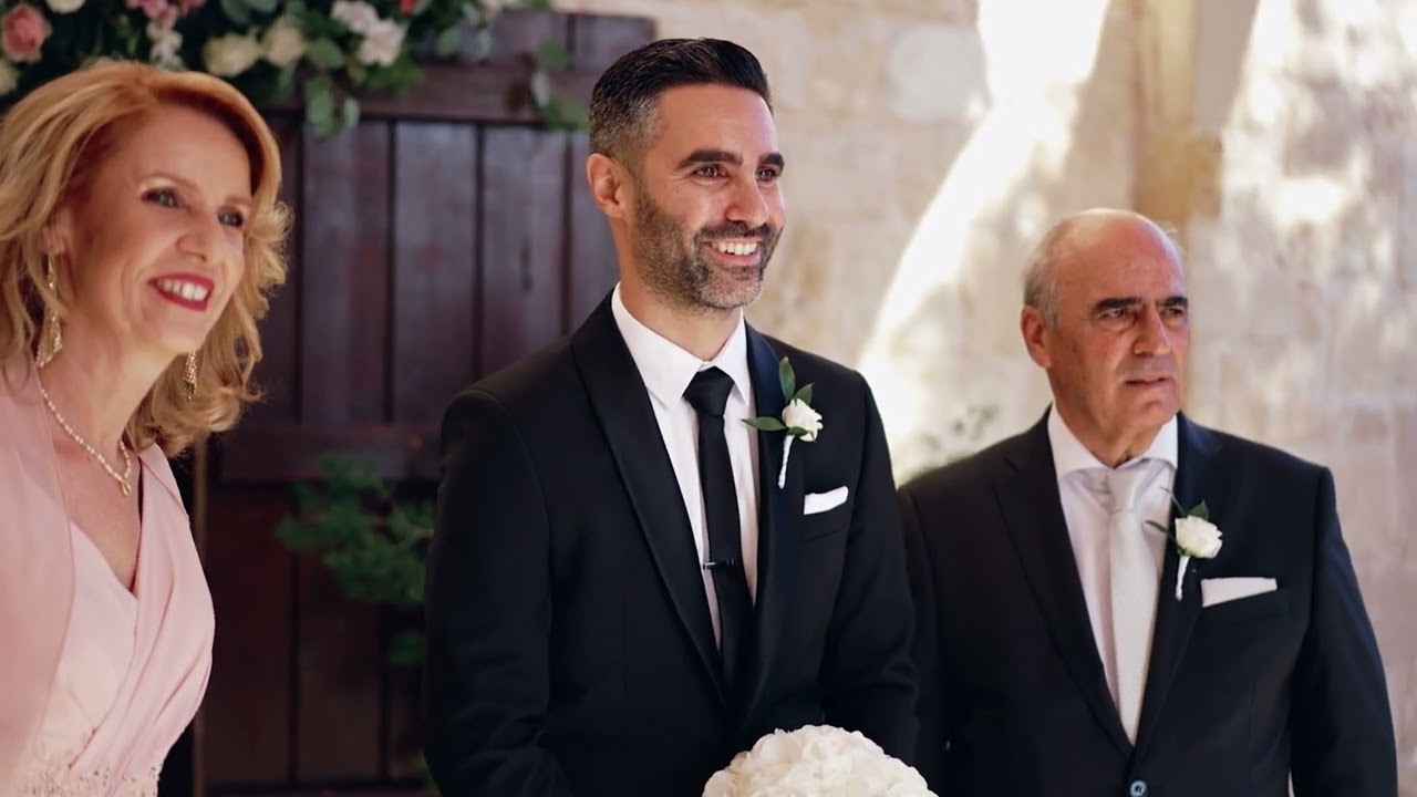 A Luxury Aphrodite Hills Wedding In Cyprus with Guest Singer Elias Vretos