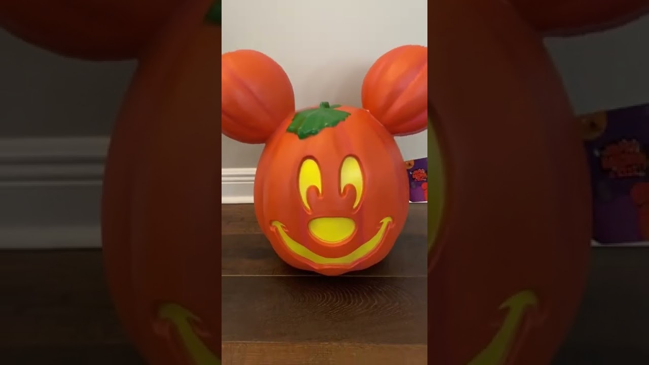 Walt Disney World Parks Large Mickey Mouse Pumpkin Outdoor Halloween Decor