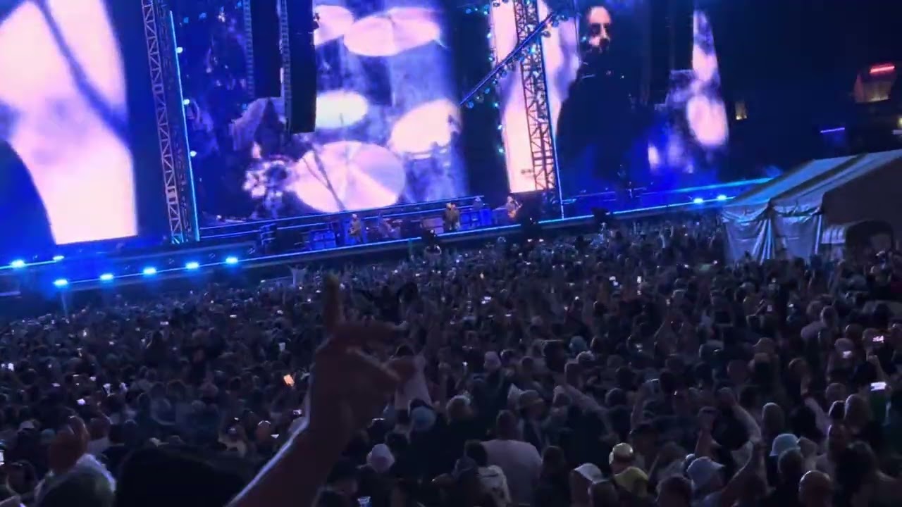 OASIS - SLIDE AWAY 9/8/2025 MURRAYFIELD, EDINBURGH.