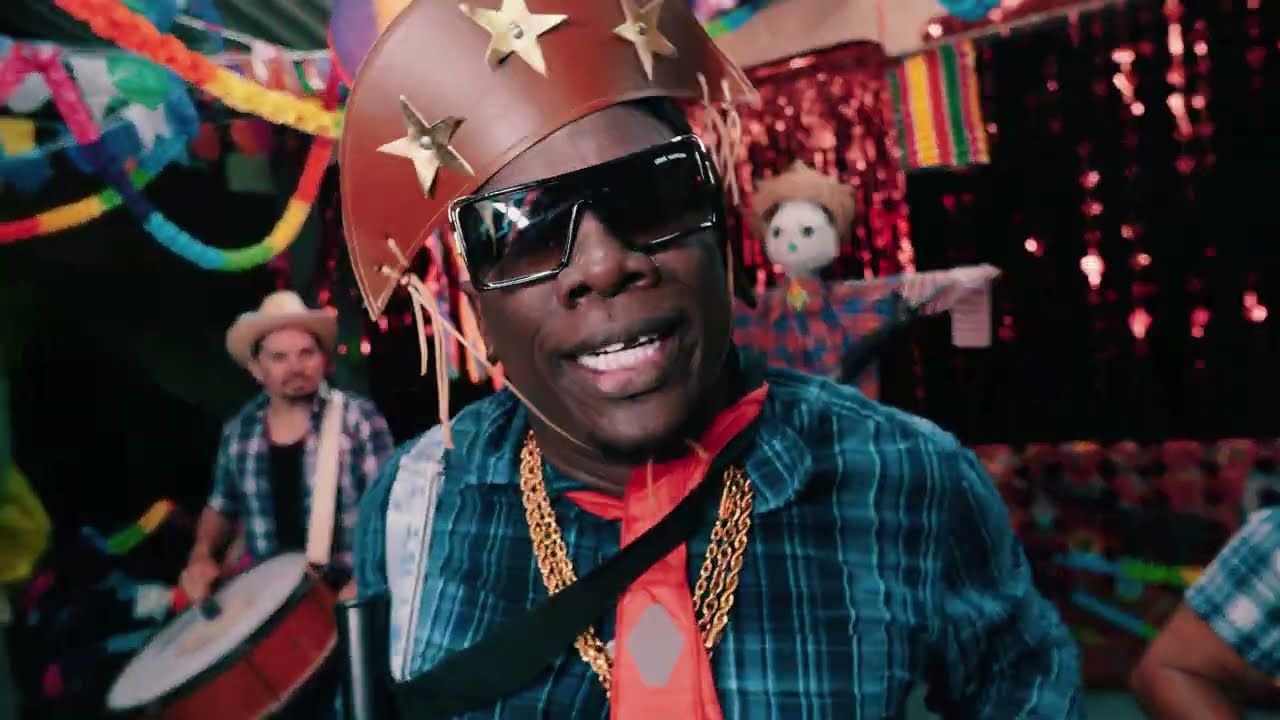 MC Gorila vídeo clipe "Quadrilha Fogo no Puteiro"