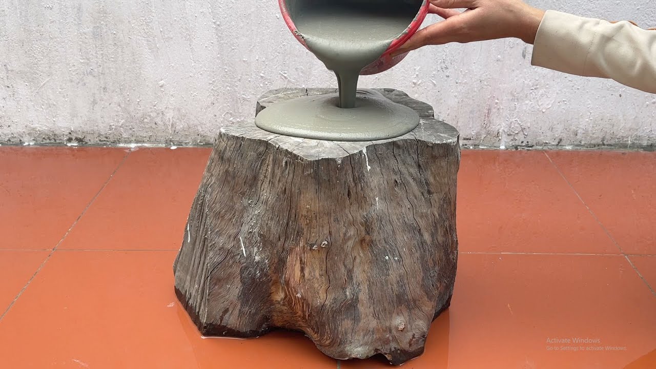Tree Stump Table . How To Make A Tree Stump Table And Flower Pots  At Home .