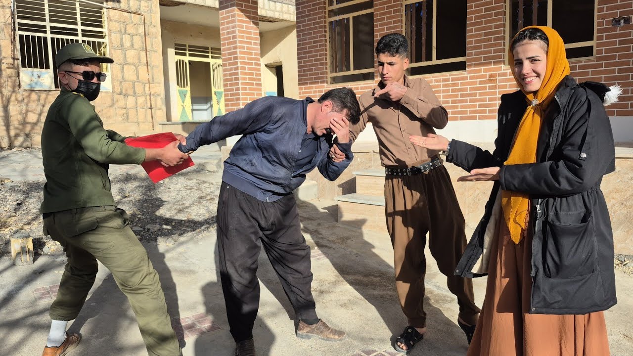 The touching scene of Houshang's arrest