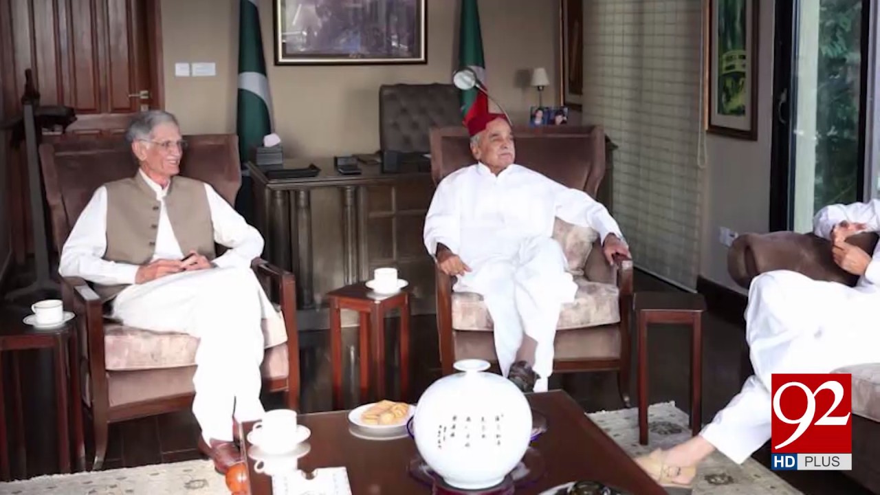 Former Punjab governor and PPP leader Mustafa Khar decides to join PTI 24-04-2017 - 92NewsHDPlus