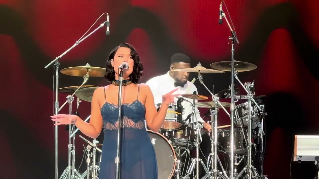 Worth It - Raye (July 28, 2024 @ Fuji Rock Festival 2024, Naeba, Japan)