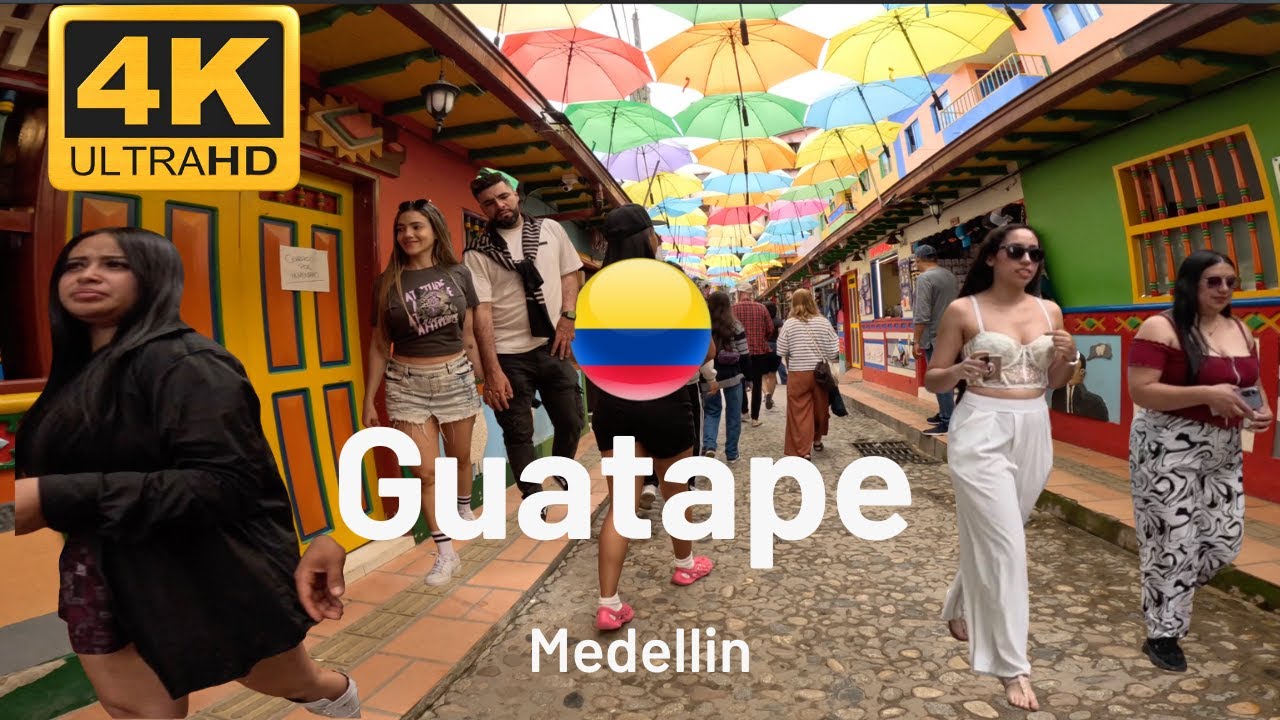 🇨🇴 Las Calles Mas BONITAS en El pueblito de los azulejos GUATAPE #colombia #guatapé