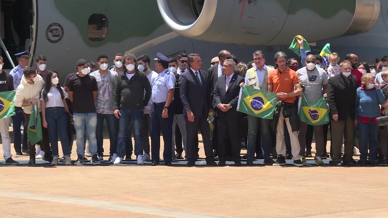 Primeiros repatriados da Ucrânia chegam ao Brasil | AFP