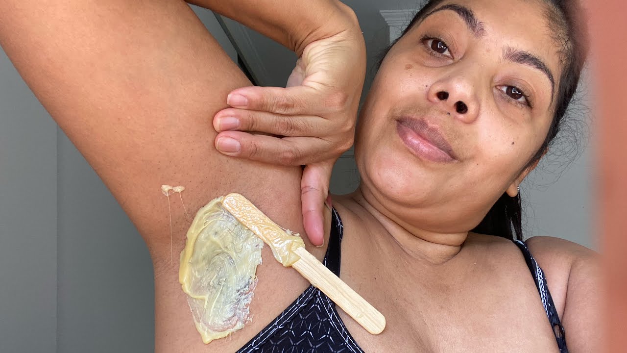 Depilando as axilas com cera quente cremosa de microondas Depil Bella 2023 | ROSE INÁCIO OFICIAL