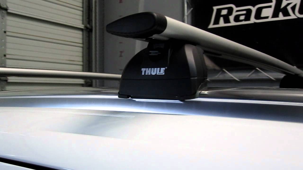 Audi Q7 with Thule 460R Podium AeroBlade Roof Rack by Rack Outfitters