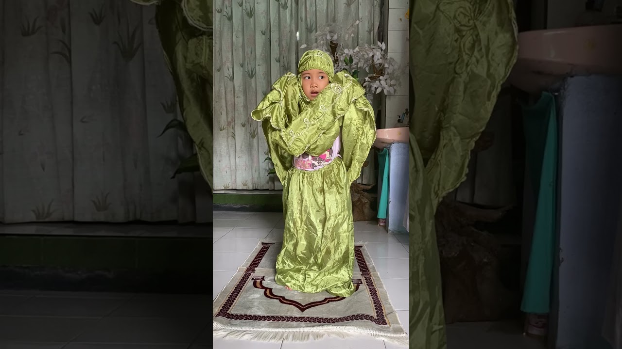 Praktek sholat di rumah mak e 14 des 23 