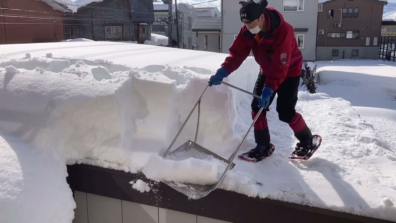 車庫雪下ろし②  2023.1.7