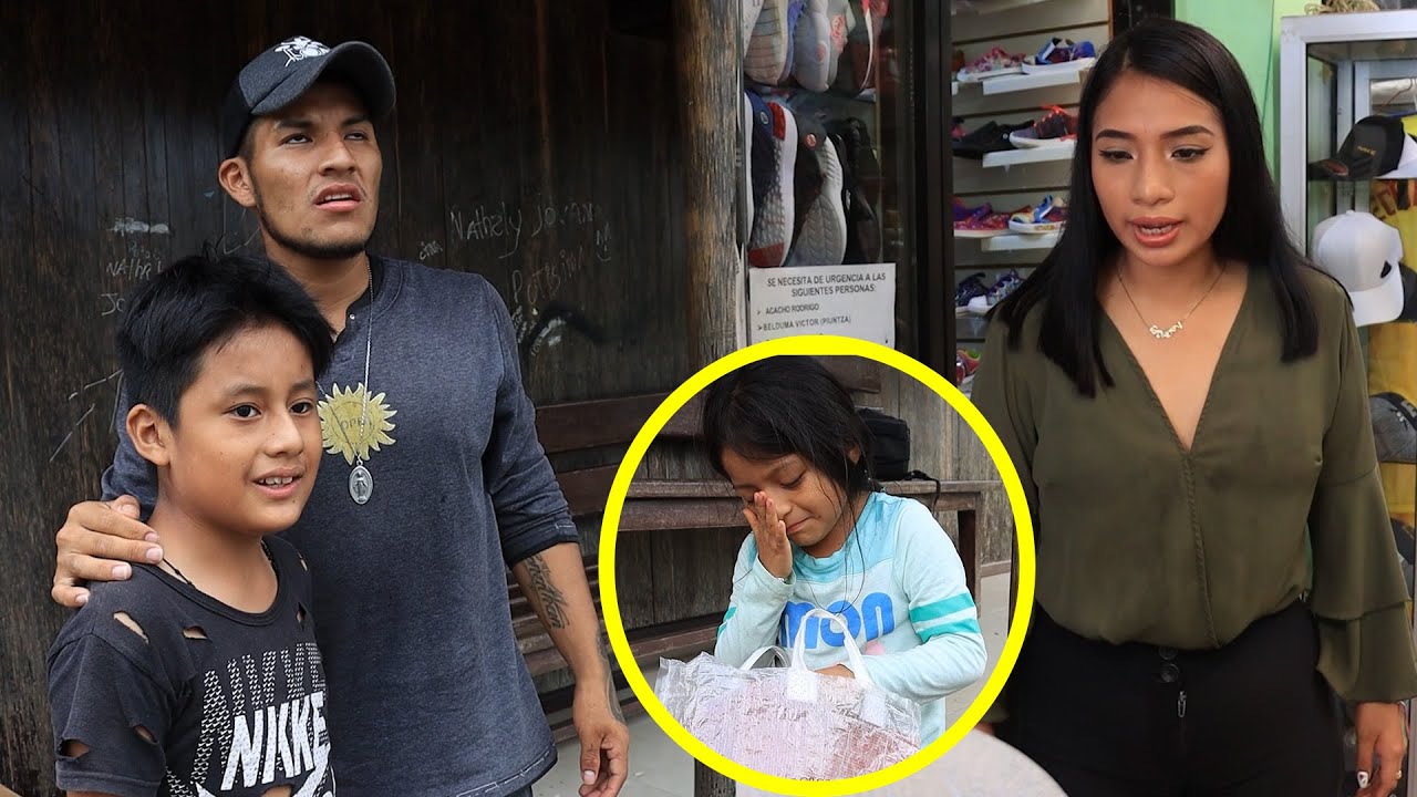 Humilló a una niña porque quería comprar un par de zapatos para su papá, el final te hará llorar.