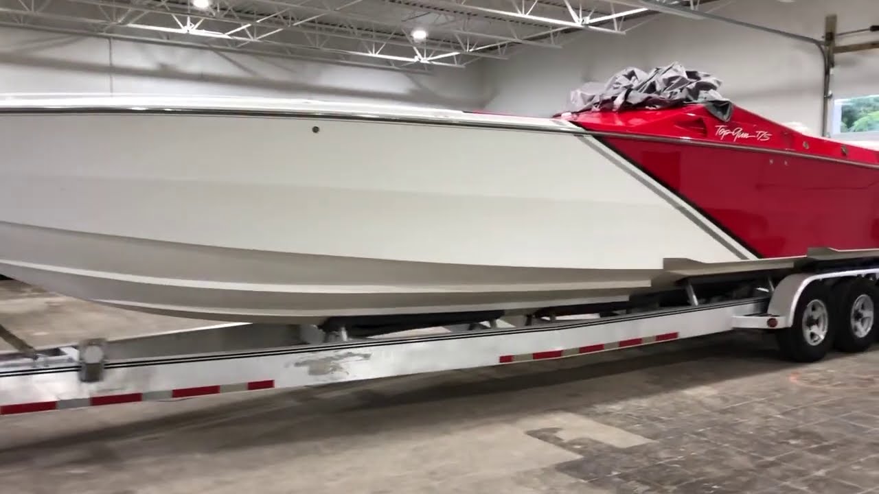 2001 Cigarette Top Gun 38TS Performance Powerboat