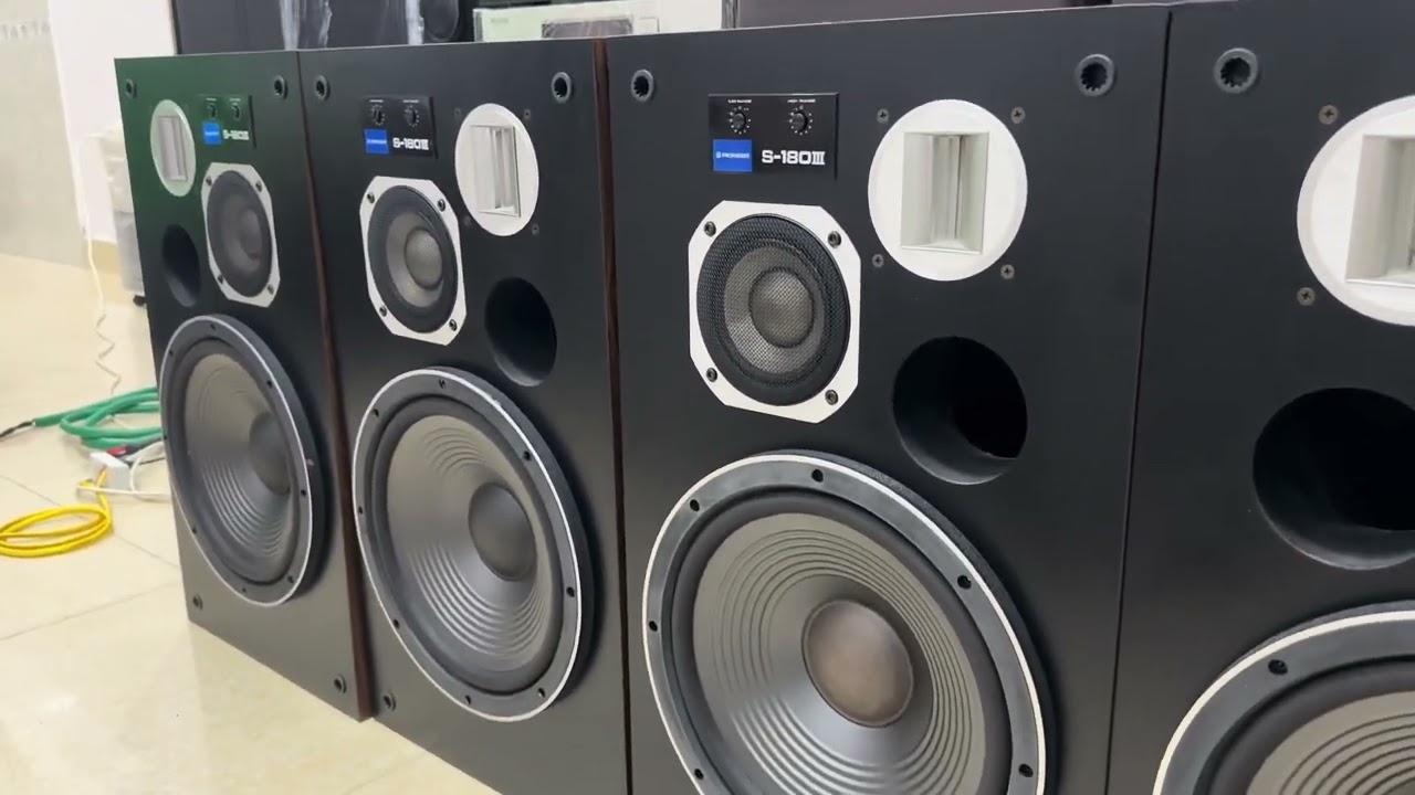 Loa pioneer 180iii đẹp keng nên đường cho ae(đã bán)