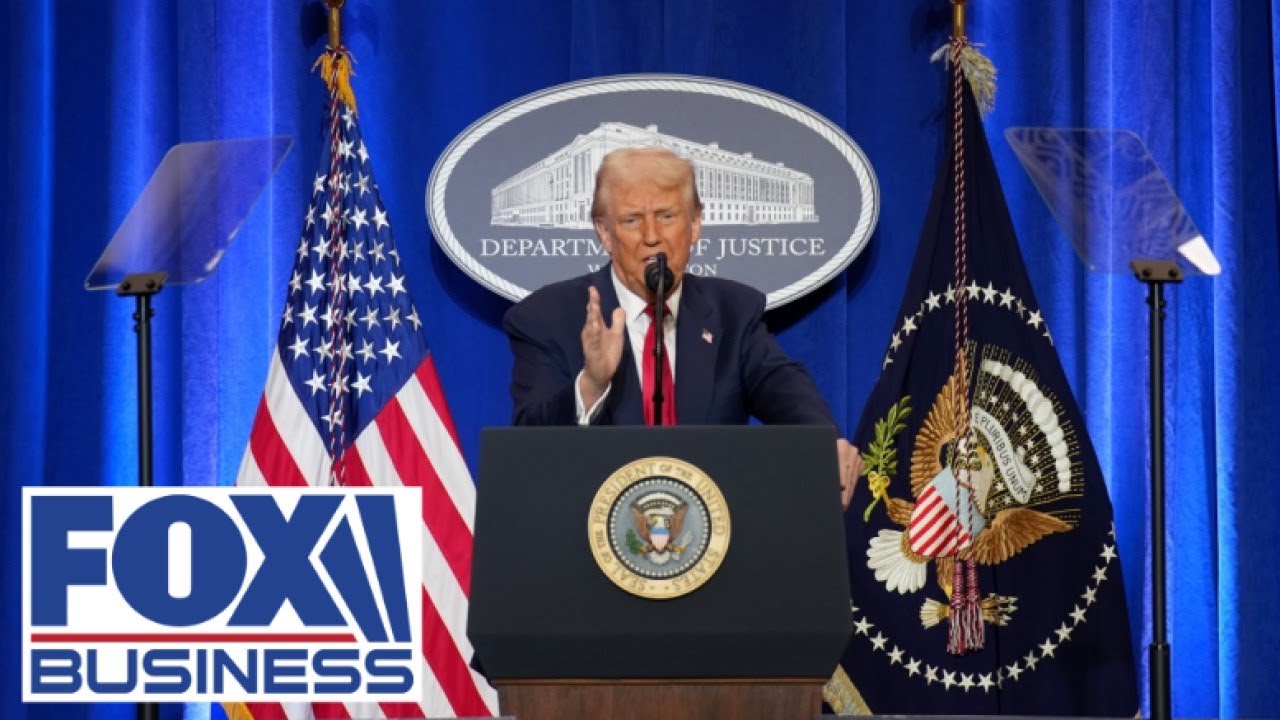 Trump delivers remarks at breakfast with GOP senators