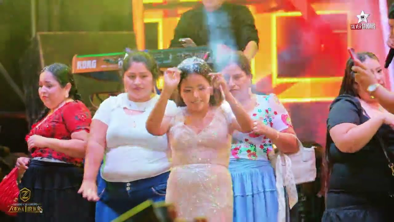Promoción de Jhisel y Luis Guillermo Eterazama Zoom Lirios Mix