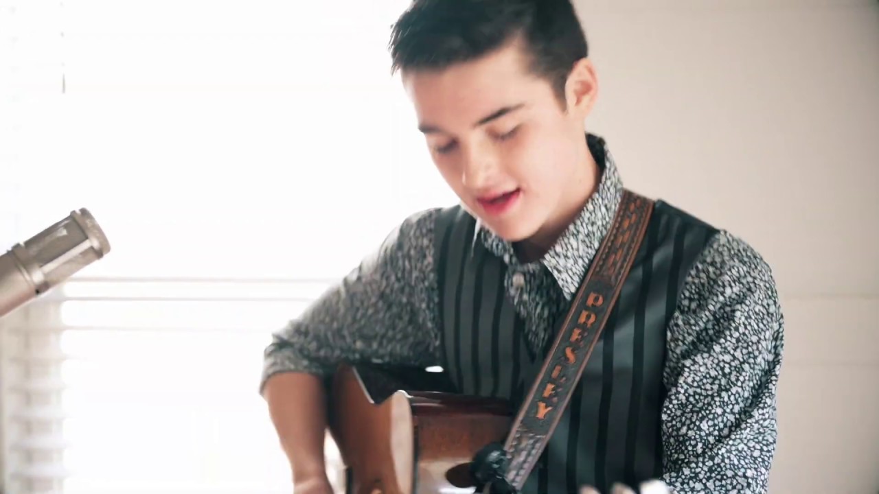 Presley Barker plays 