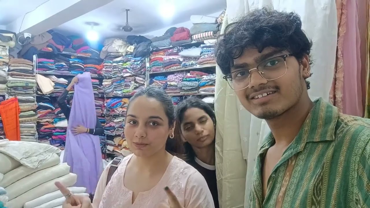 Seelampur fabric sourcing | NIFT Delhi Design students | #fyp #vlog #fabric #niftdelhi 