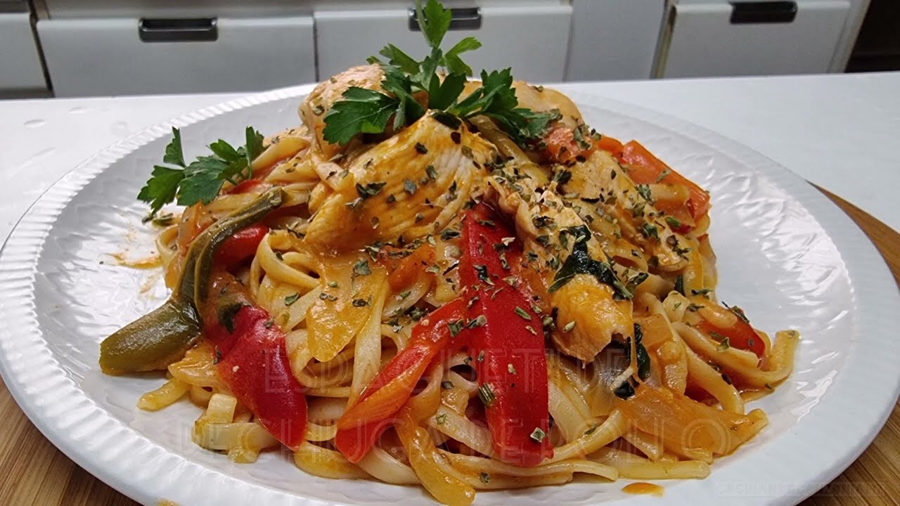 Espagueti con pechuga de pollo fácil y rápido de hacer