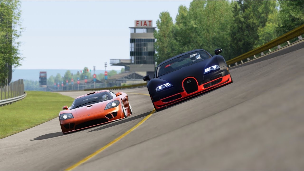 Saleen S7 Twin Turbo vs Bugatti Veyron 16.4 Super Sport at Monza Full Course