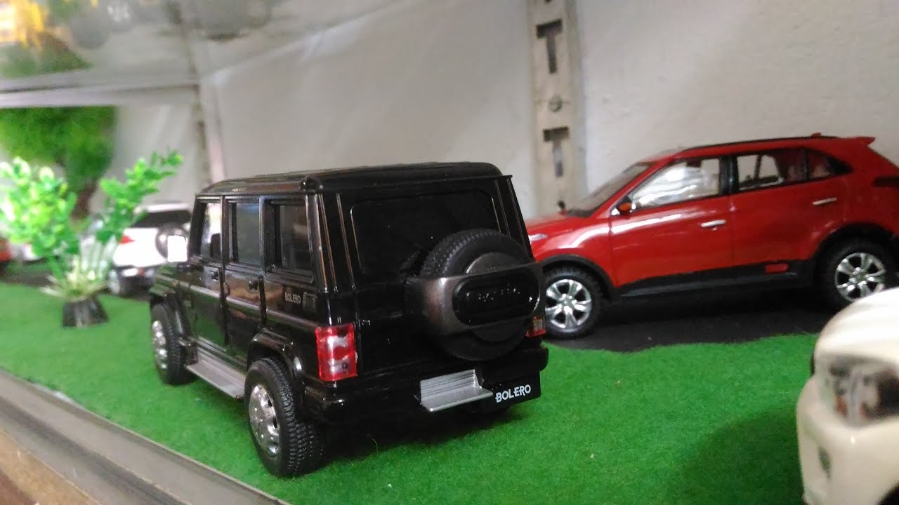 2017 Mahindra Bolero Scale model toy car off road