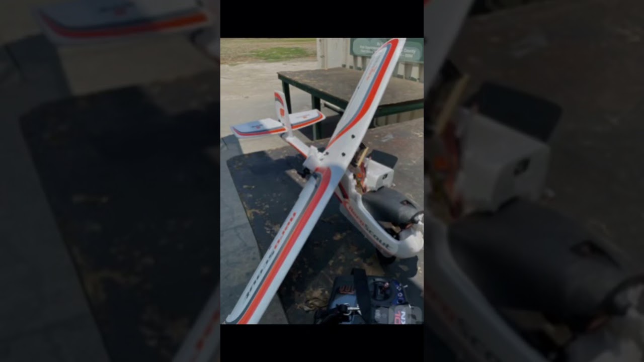 I love plen #airplane #rc #rcoffoad #airplaneflight