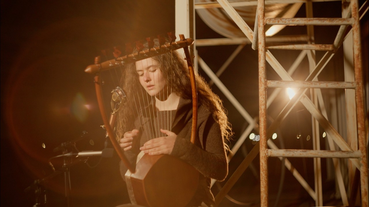 The Blade (Jamie Floyd cover) | Cordelia Hanford Foster | Live on the Ancient Greek Lyre