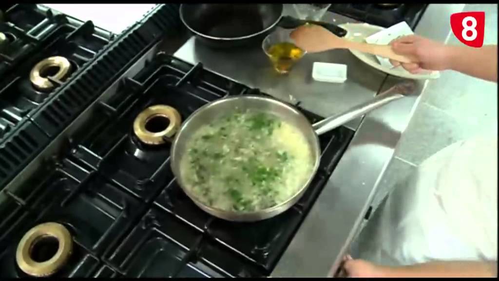 APRENDEMOS A COCINAR MERLUZA EN SALSA CON LA ESCUELA HOSTELERÍA SALAMANCA