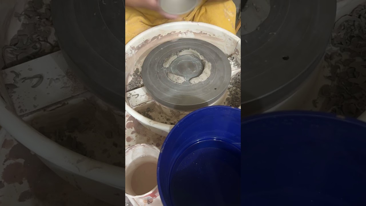 trimming my pots made of reclaimed clay #ceramics #pottery #recycledart #clay #art