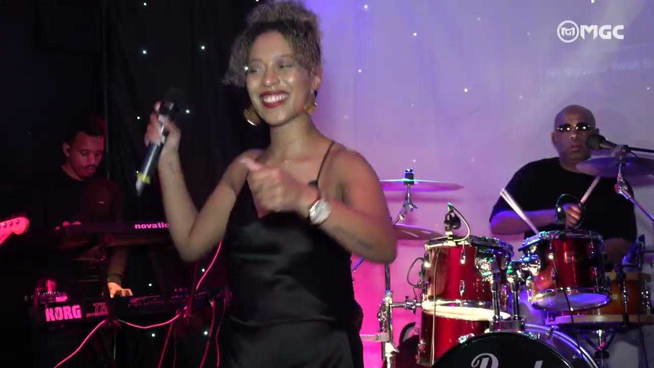 Tanisha Ribeiro -  Live em Rotterdam, Bar\Restaurante Oliveira's - Music, Food & Drinks