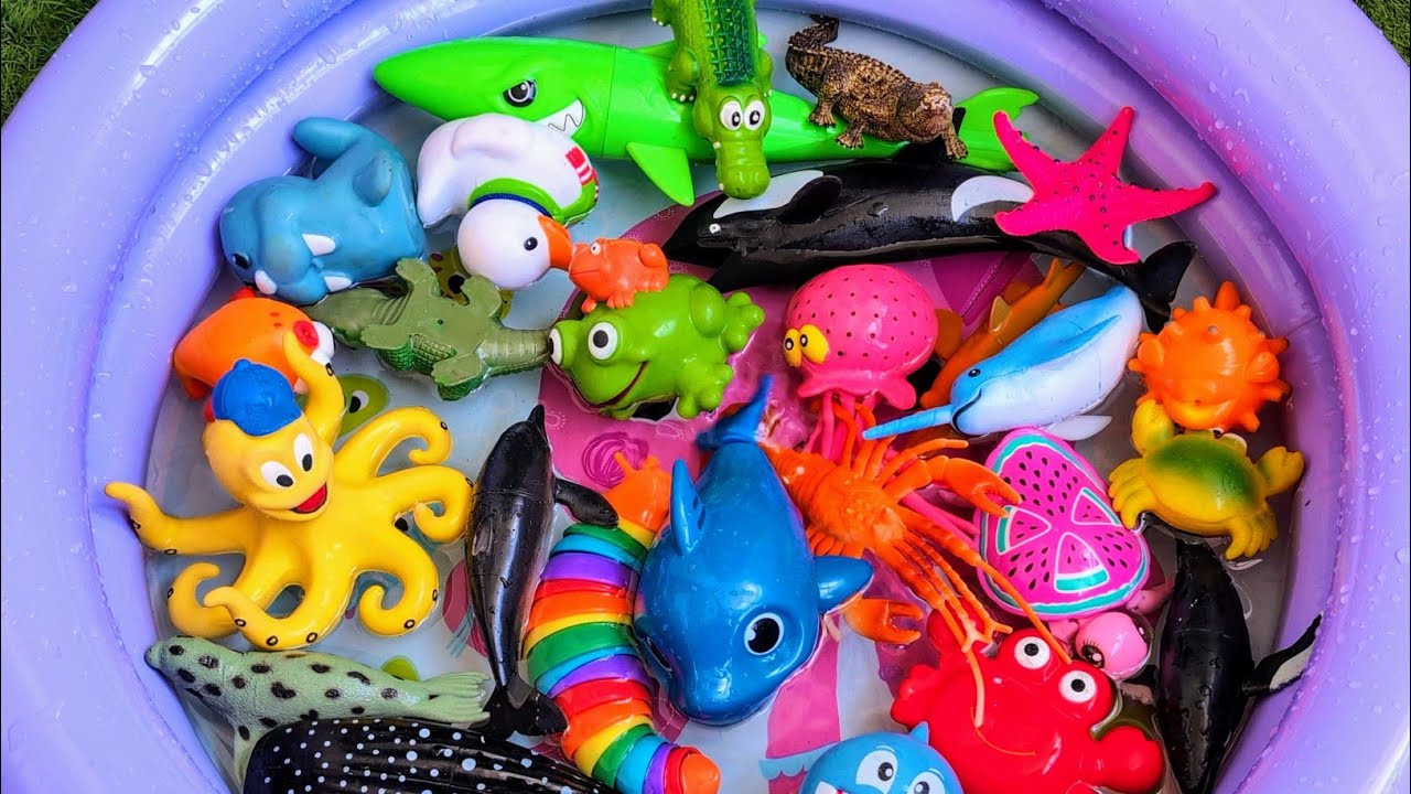 Ocean Animals Learning Playtime for Kids | Fun Sea Animal Names & Sounds with Toys
